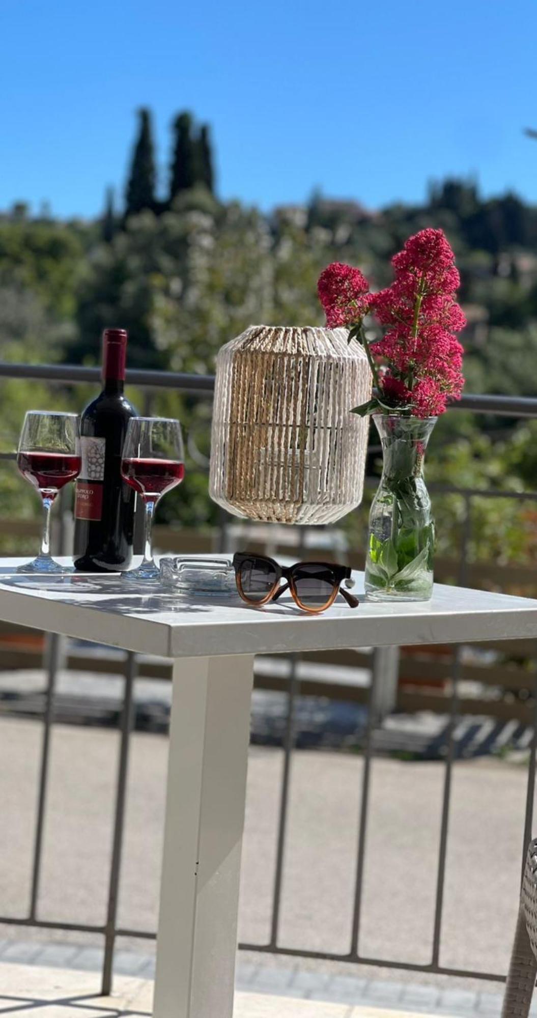 Georgia'S Apartments, Ipsos Corfu Extérieur photo